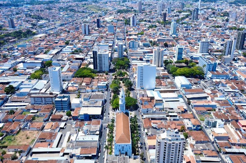 Domingo de tempo firme e temperaturas amenas marca o clima em Franca e região