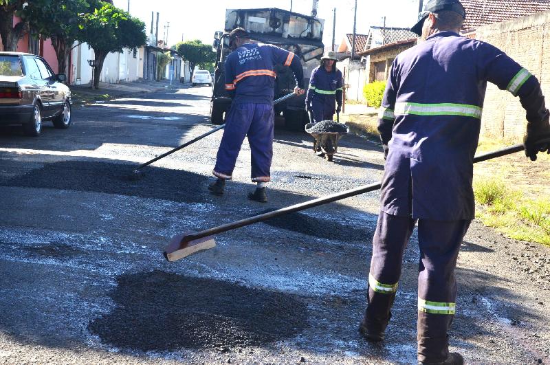 Franca já tapou quase 2,1 mil buracos em 2026; veja como solicitar o serviço